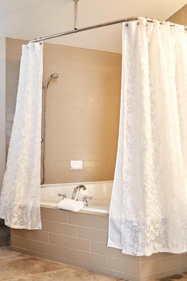 Riverrock Inn Rockland Экстерьер фото
