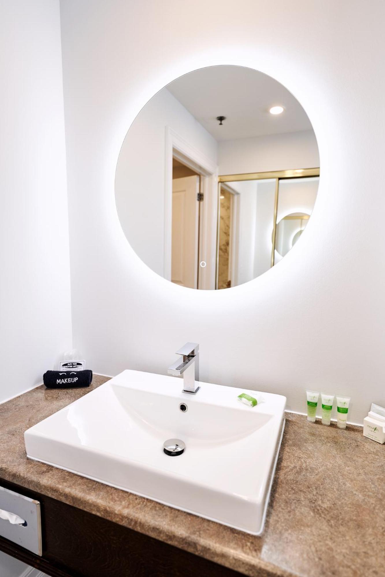 Riverrock Inn Rockland Экстерьер фото